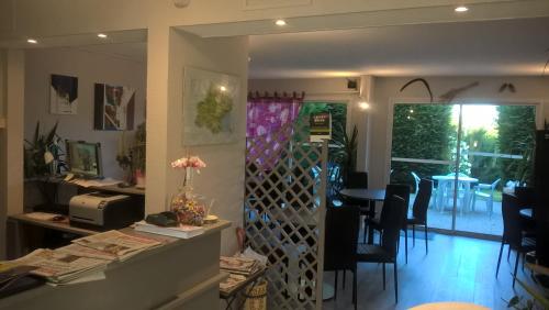 Előcsarnok, Riv'Hotel in Maleville