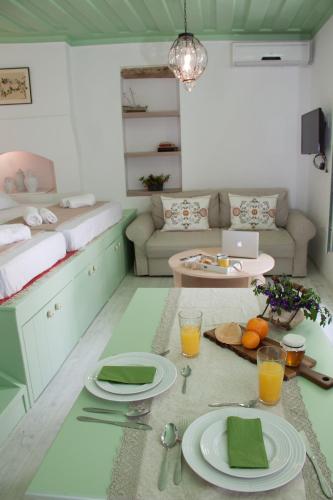 設施, Villa Klytia in 哈爾基