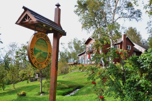 Auberge des Eaux Vives - Accommodation - La Malbaie