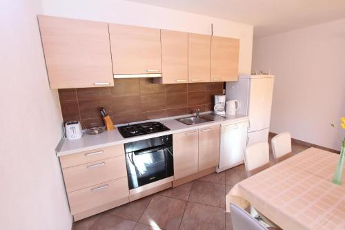 One-Bedroom Apartment with Balcony image 2