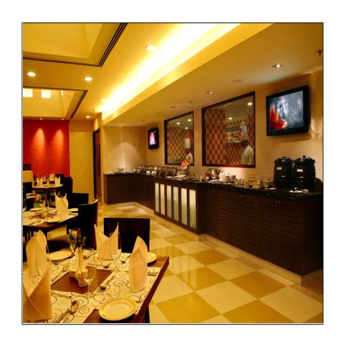 ADITYA HOMETEL HYDERABAD - 식음료(F&B)