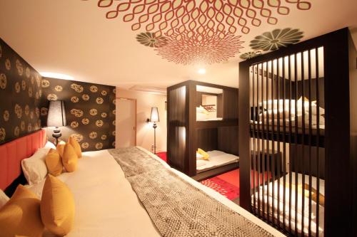 room detail thumbnail 0