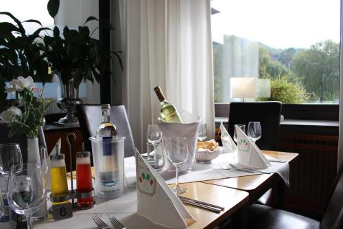 Restorāns, Hotel am Goetheberg in Obernhof