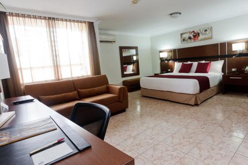 Hotel Coral Suites - image 5