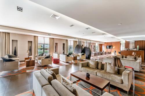 酒吧/休闲厅, 巴塔利亚别墅酒店 (Hotel Villa Batalha) in 巴塔拉