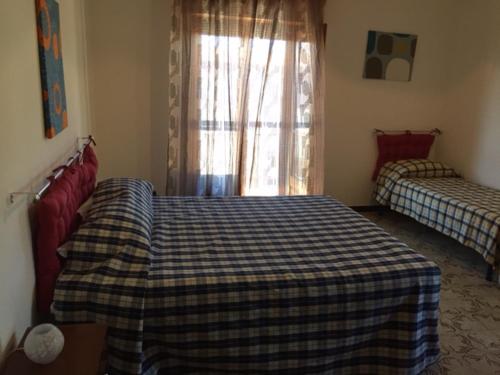 2 bedrooms, 4 beds