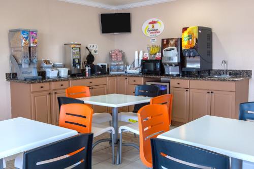 餐飲選擇, 謝爾曼速8酒店 (Super 8 By Wyndham Sherman) in 謝爾曼