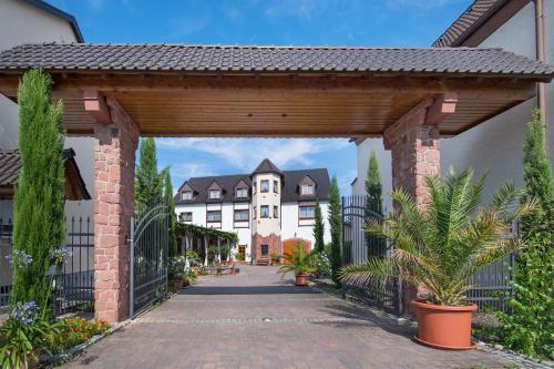 Landhotel Hopp Garni 4