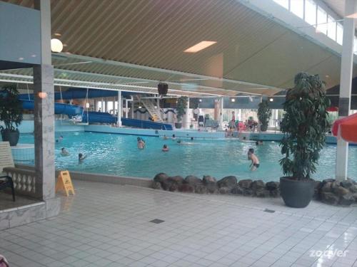 Плувен басейн, Ostrea 12 in Kamperland met Rust en Ruimte aan Zee! in Камперланд