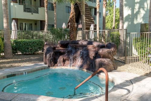 Tahiti All-Suite Resort - image 3
