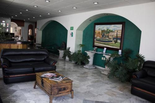 Lobi, Estanza Hotel & Suites in Morelia