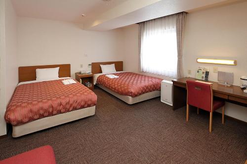 2 twin beds