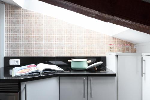 Carretas Attics Apartments - image 4