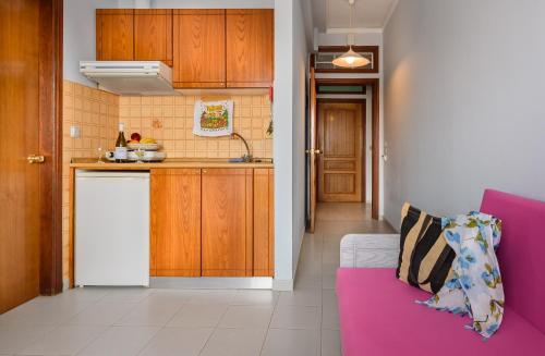 Louladakis Apartments - image 8