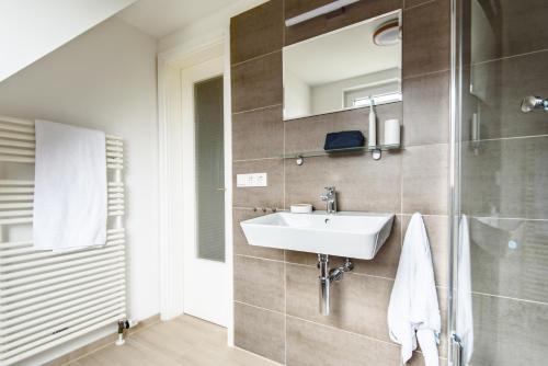 Bathroom, Haus am Meer-Ferienwohnungen Sylt in Sylt