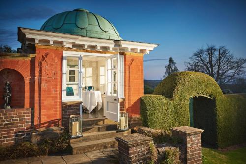 Garden, Barnett Hill in Guildford