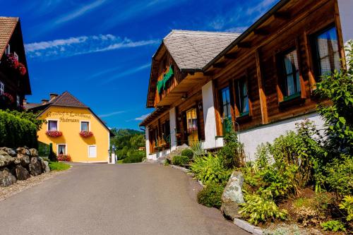 Hotelli välisilme, Gasthof Landhotel Hubmann in Kleinlobming