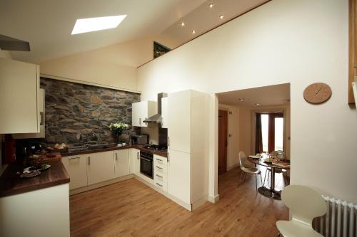 The Stables 2 - Llyn Peninsula - image 4