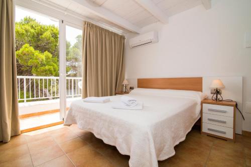 Hostal Cala Boix - image 9