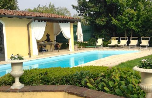 Vaade, Relais Torre Dei Torti - Luxury Bed and Breakfast in Cava Manara