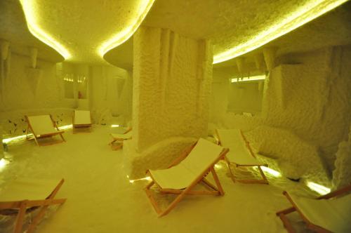 Spa, Lisova Pisnia Resort Hotel in Truskavets