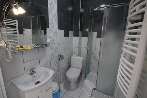 2 twin beds