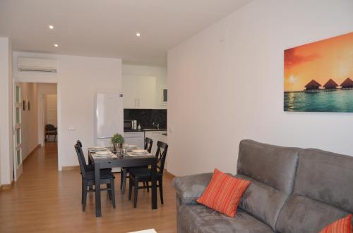 ApartSuits Tarragona Rambla Nova 24 - image 10