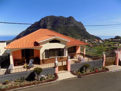  Pereira's house - Mountain & Sea in Porto da Cruz