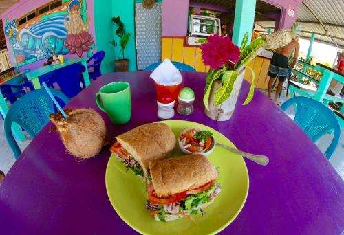 Restorāns, Cafe de la Suerte in Pavones