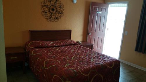 1 queen bed