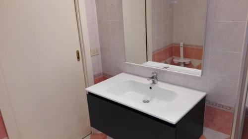 Bacanal Apartment - image 7