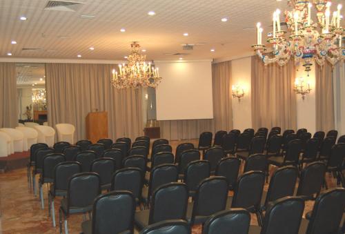 Astoria Hotel Italia - image 3