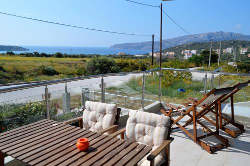 Sandra's Sea View at Sounio - Apartment