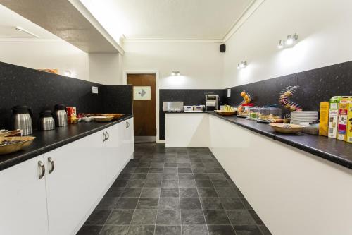 Facilities, The Glendeveor near Newquay Golf Club