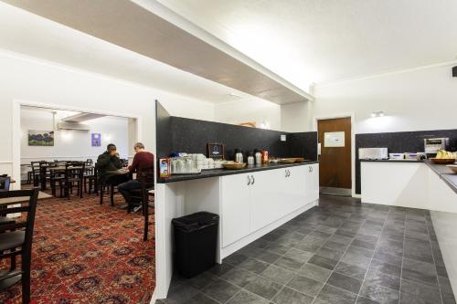 Facilities, The Glendeveor near Newquay Golf Club