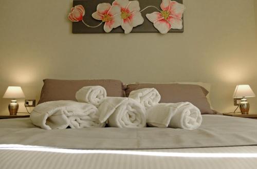 EOS Room and Breakfast 2