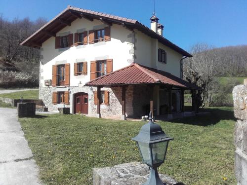  Casa Rural Idiara, Pension in Viscarret-Guerendiáin