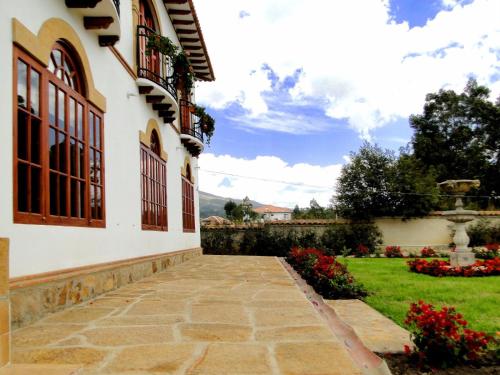 Villa de Los Angeles - image 5