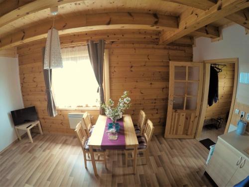 Létesítmények, Roubenka U Trebone in Domanin