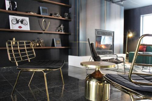 LELUX Hotel image 4