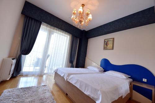 Luxury Apartments Mia - image 8