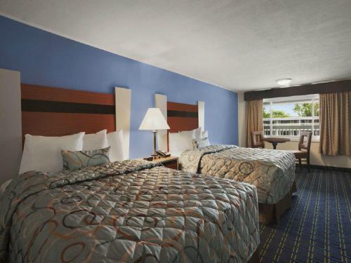 Days Inn by Wyndham - Cape Cod