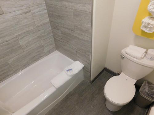 Fisherman's Cove Inn