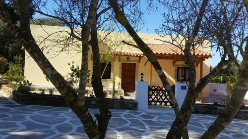 Villa Argo, Feakia