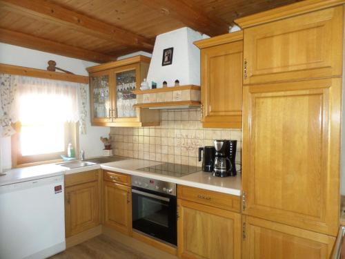 廚房, Ferienhaus Schett in 內維爾格拉騰