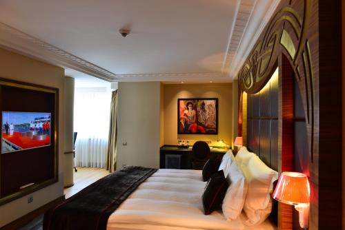 Warwick Ankara Room Type - Executive Deluxe King Room