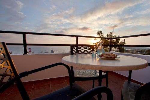 Nikos Apartments 2