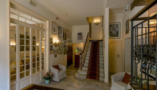 Фойє, Hotel Massimo in Віареджо