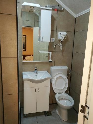 Twin Room with Bathroom