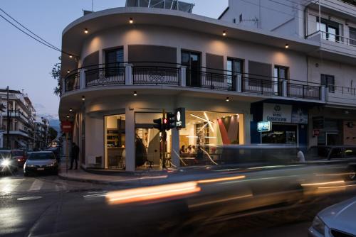 숙소 외관, Cocoon City Hostel in 크레타섬